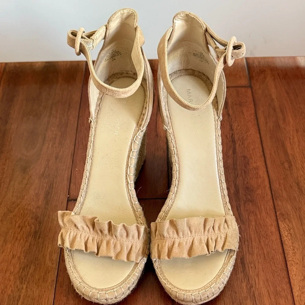 Marc Fisher Tan Wedge Sandals Size 10